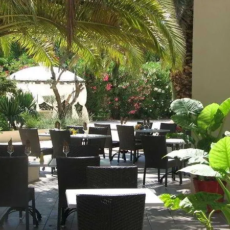 Motas Hotel 3*