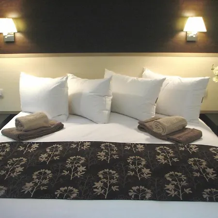 Motas 3* Saint-Cyprien (Pyrenees-Orientales)